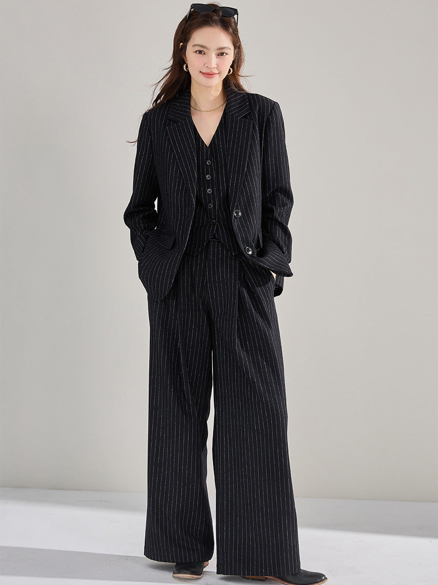 ストライプジャケット＆ワイドパンツ セットアップ
