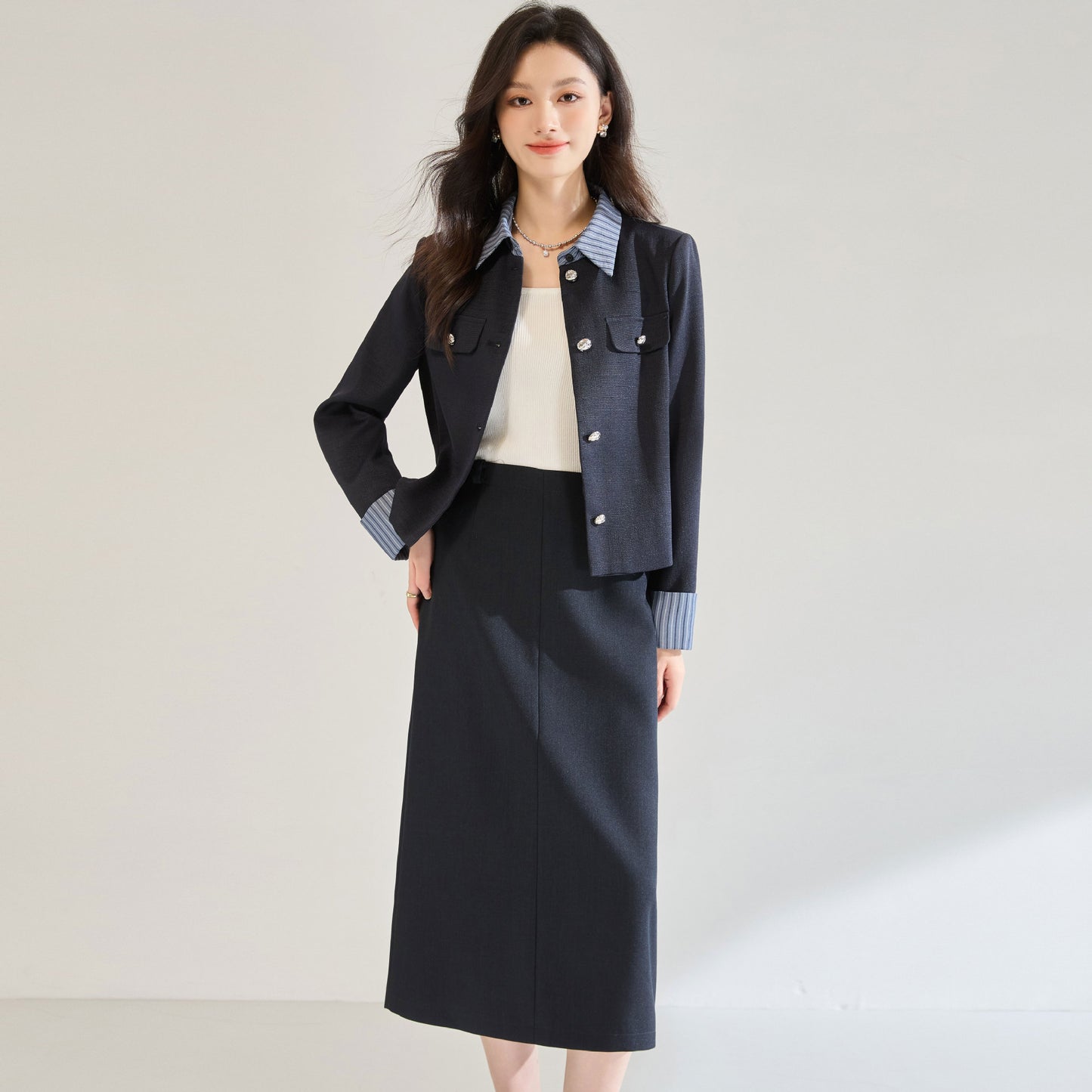 ストライプシャツレイヤード風ジャケット＆ミディスカート セットアップ