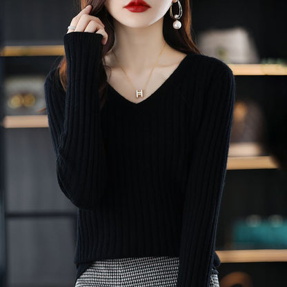 リブ編みVネックセーター