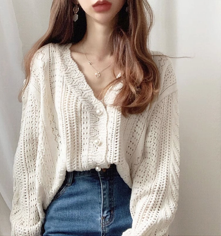 パールボタンVネック透かし編みニットカーディガン