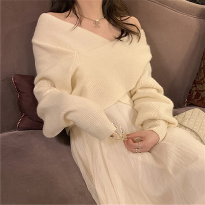 Vネッククロスデザインゆるニット