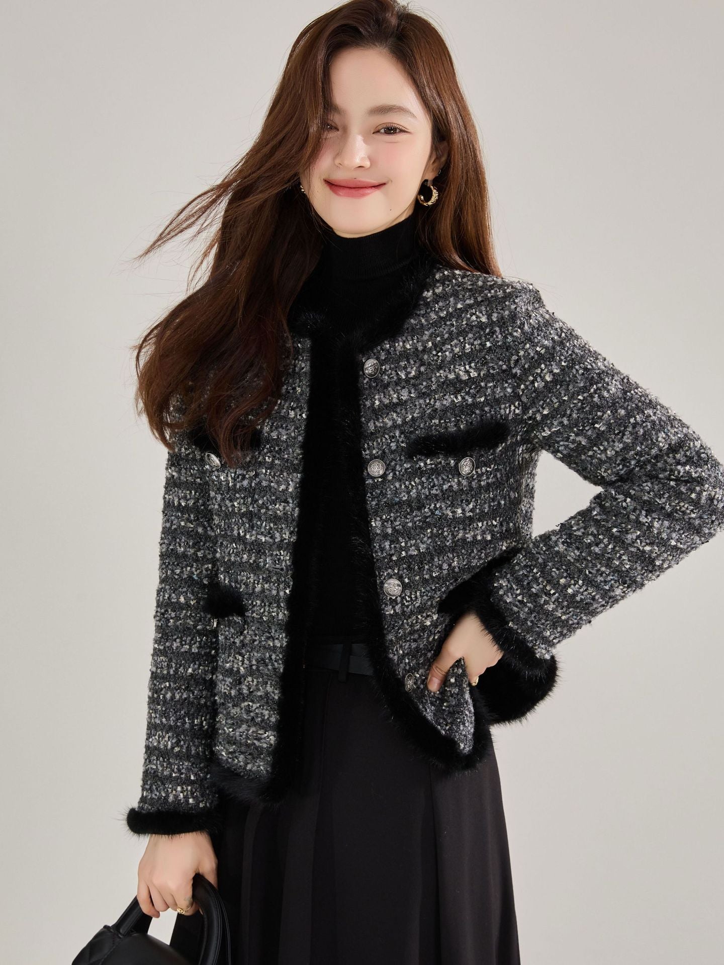 ミンクヘアステッチ付きショート丈ノーカラーツイードジャケット