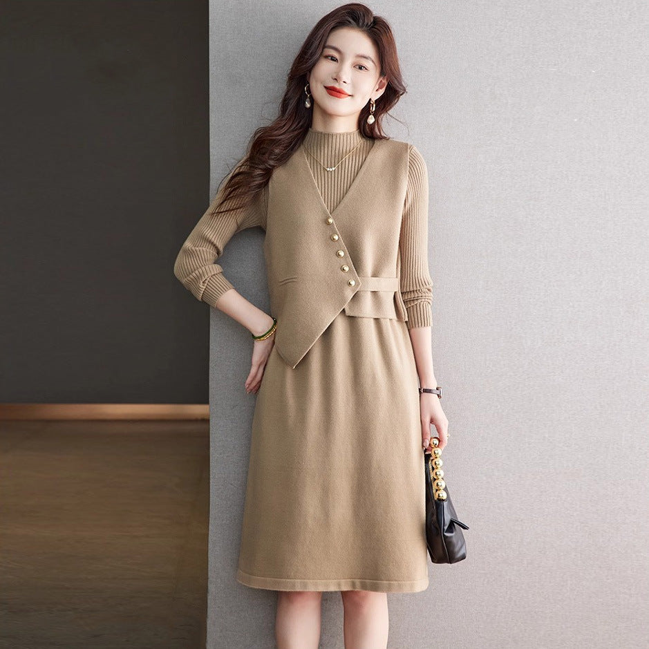 ニットトップス＆ラップ風ミディワンピース