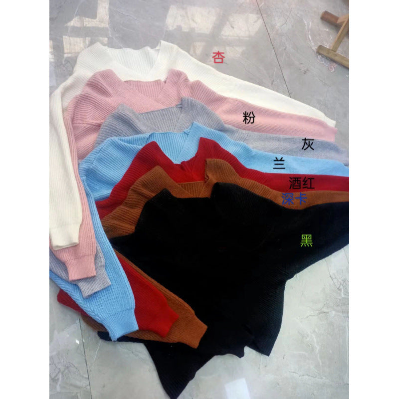 Vネッククロスデザインゆるニット