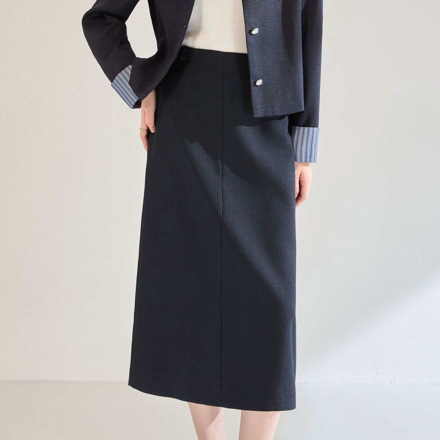 ストライプシャツレイヤード風ジャケット＆ミディスカート セットアップ