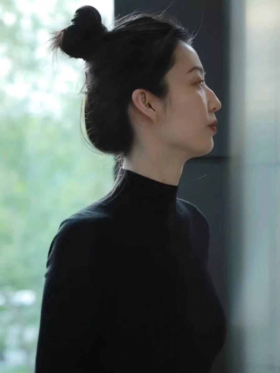 スリムフィットモックネックウールセーター