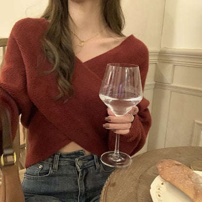 Vネッククロスデザインゆるニット